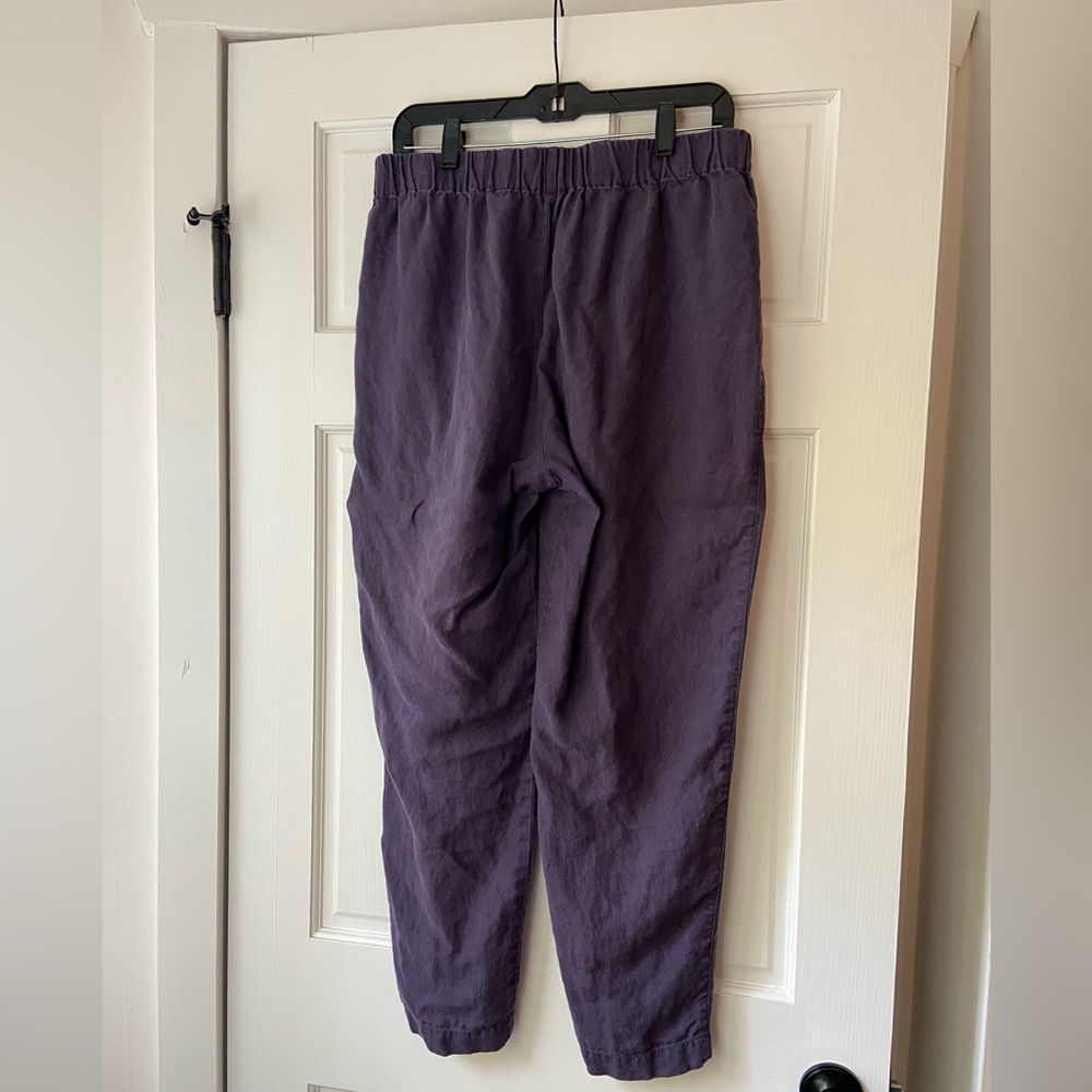 Genova notPERFECTLINEN Tapered Pants in Eggplant - Picture 5 of 12